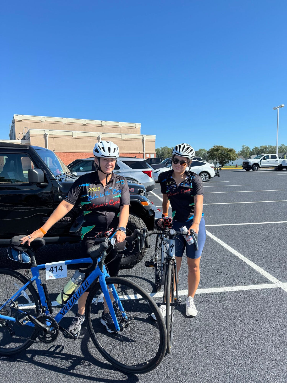 Niki and a fellow rider with their bikes before Bike MS: Bike to the Bay